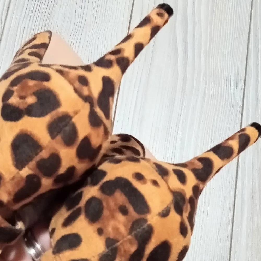 (S-4377) Leopard Stiletto Heels Sz 6.5